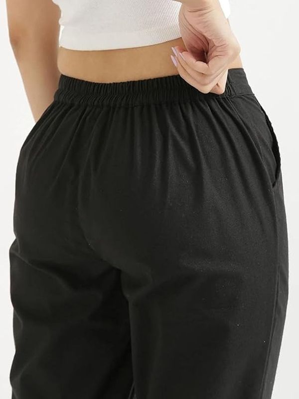 color:black