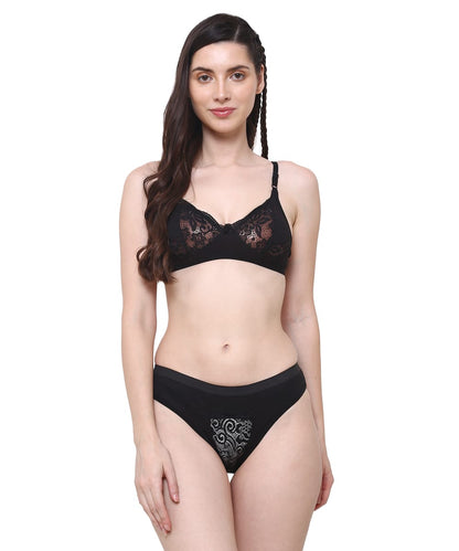 color:black